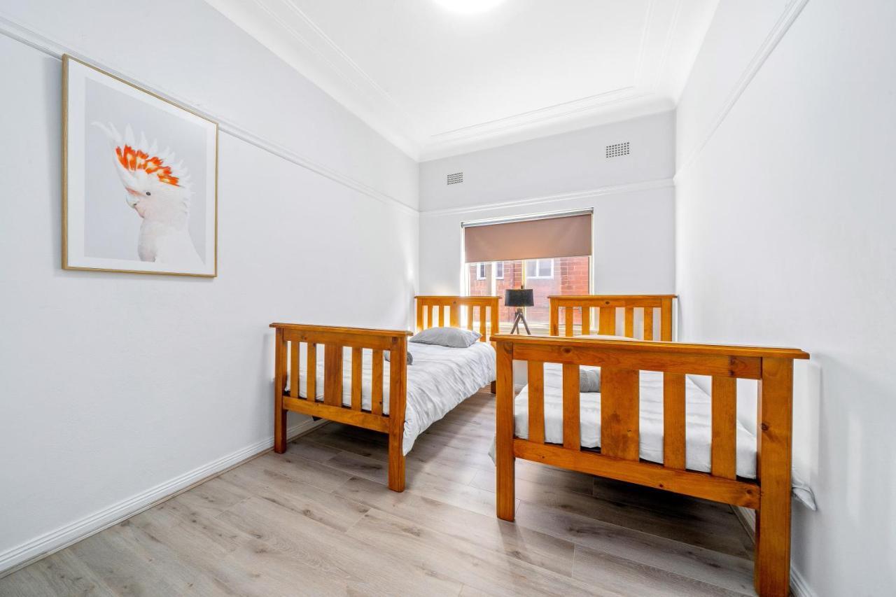 Burwood Newly Renovated 2 Bedroom Apartment Sydney Exterior foto